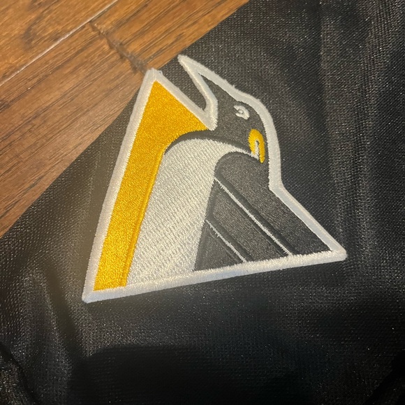 Vintage CCM Maska Pittsburgh Penguins Alternate Jersey - Picture 6 of 10